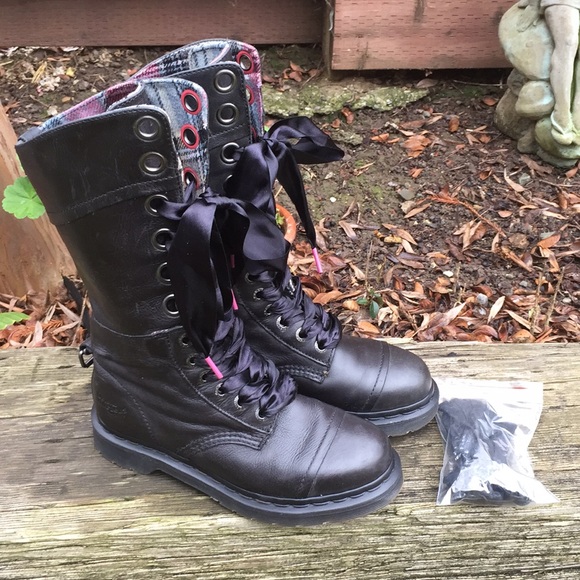 dr martens triumph 1914 size 7